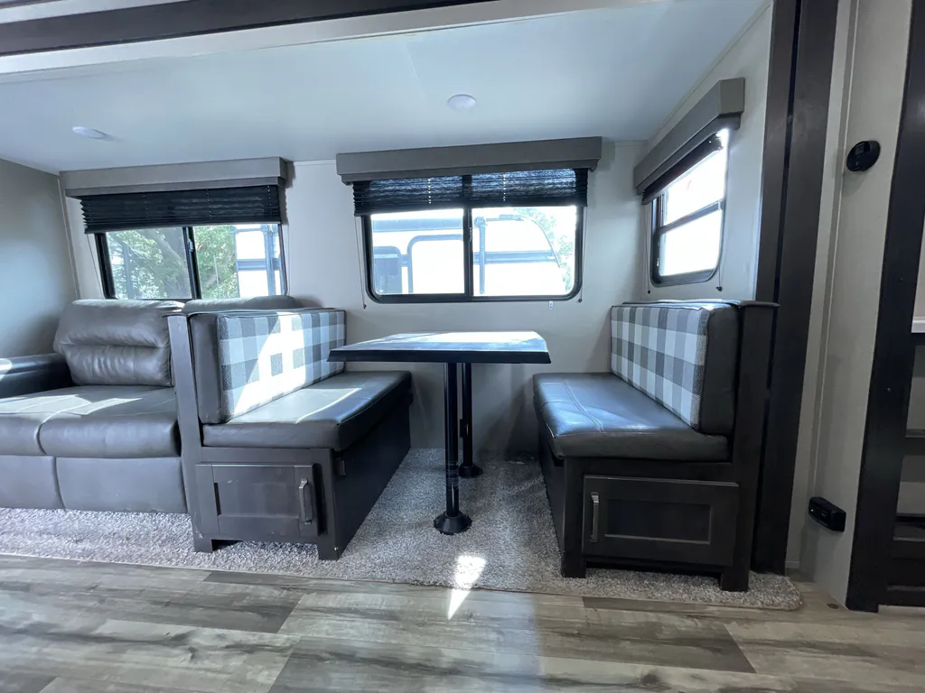 2023 Grand Design Transcend Xplor 321BH, Photos photo 12