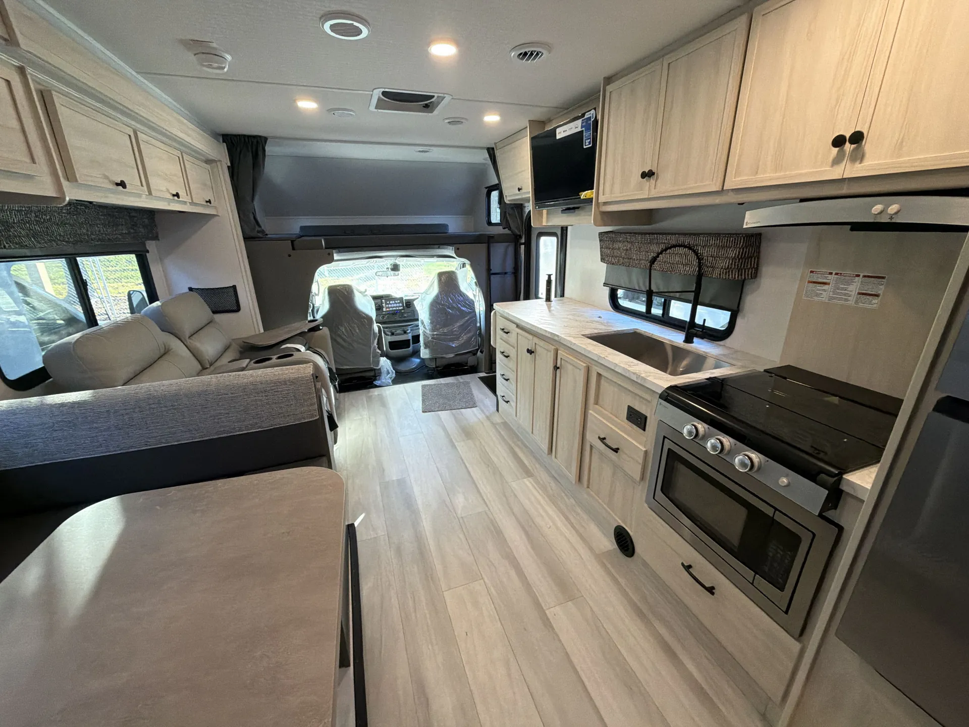 2027 Forest River Sunseeker 3010DS — living area main