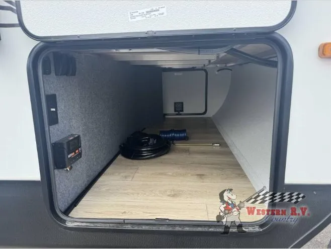 2026 Coachmen Apex Ultra-Lite 242BARV - Photo 4