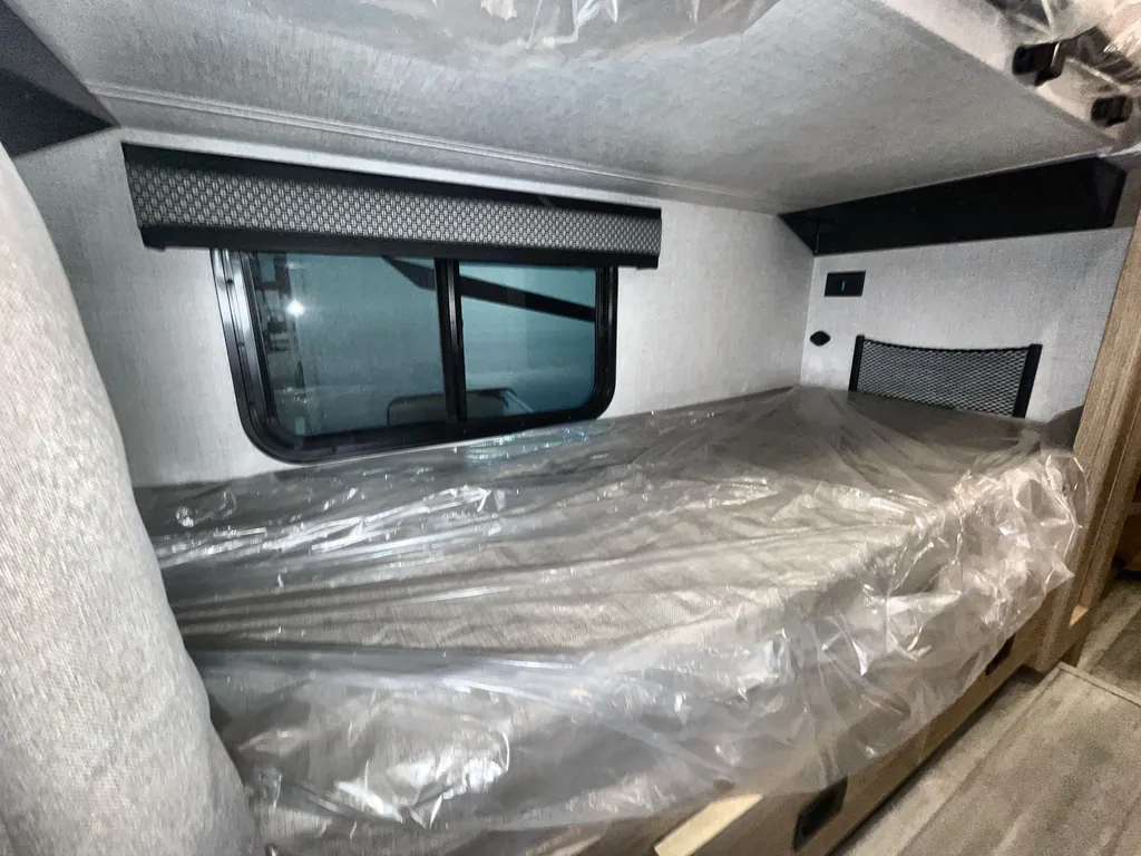 2027 Thor Motor Coach Freedom Elite 31FE, Photos photo 12