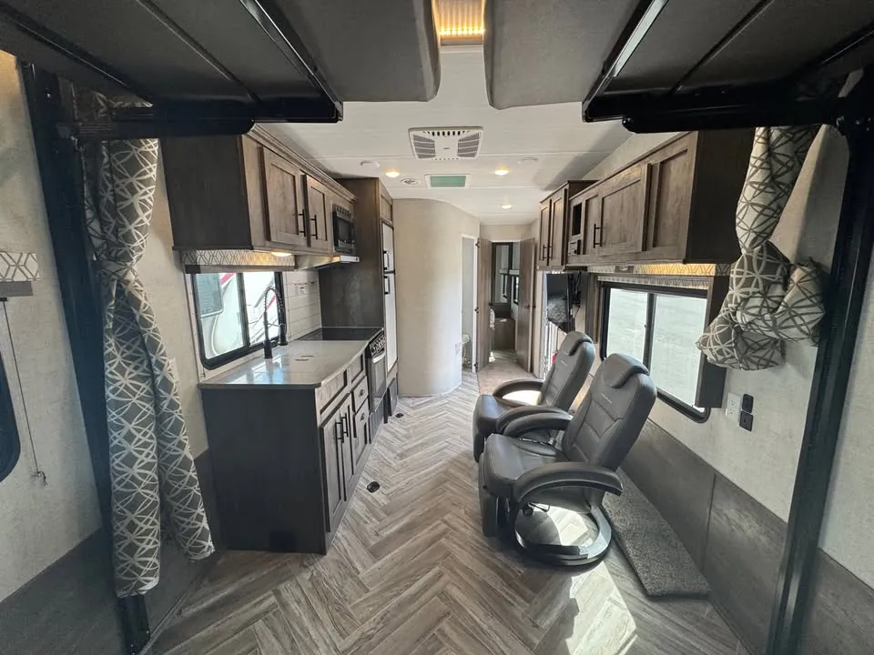 2021 Forest River Stealth FQ2413G — Photo 7
