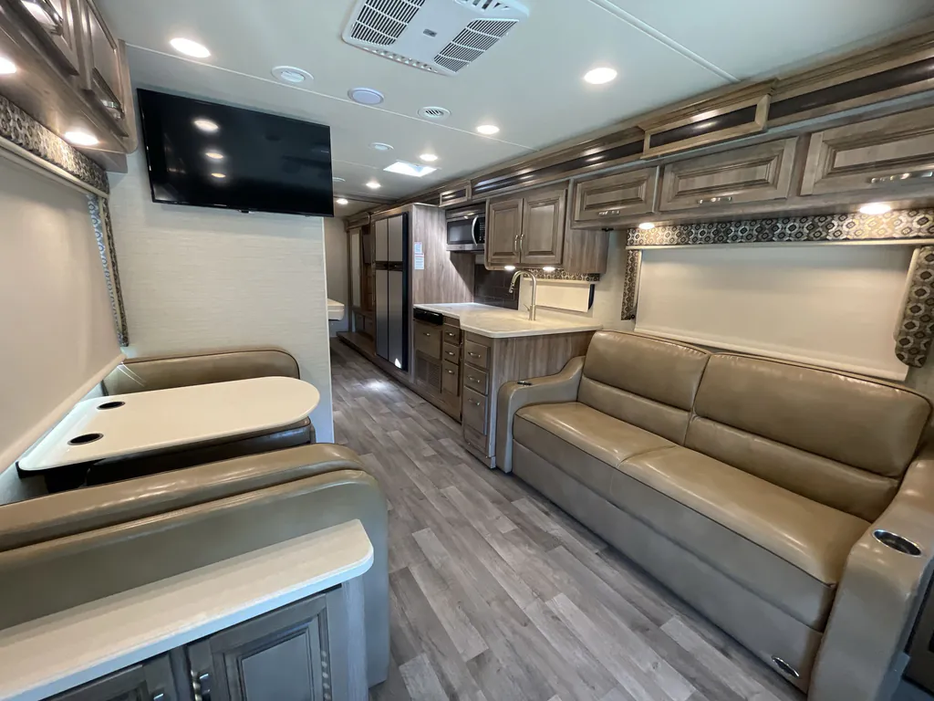 2019 Jayco Precept 29V, Photos photo 2