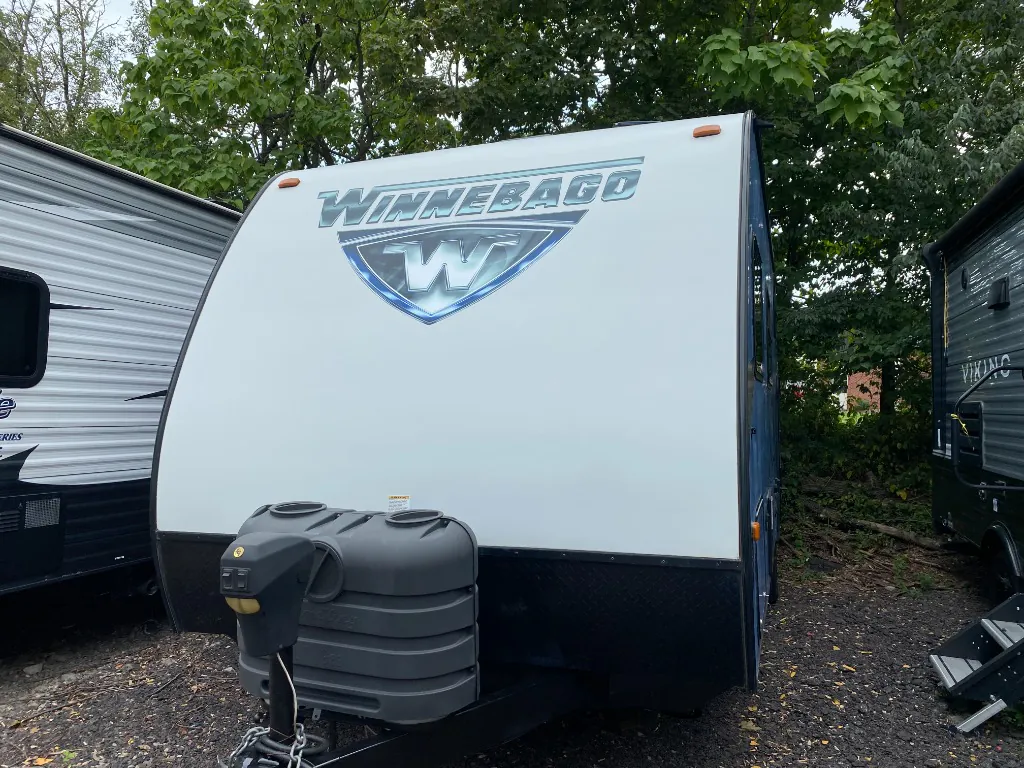 2017 Winnebago Micro Minnie 1700BH - Photo 2