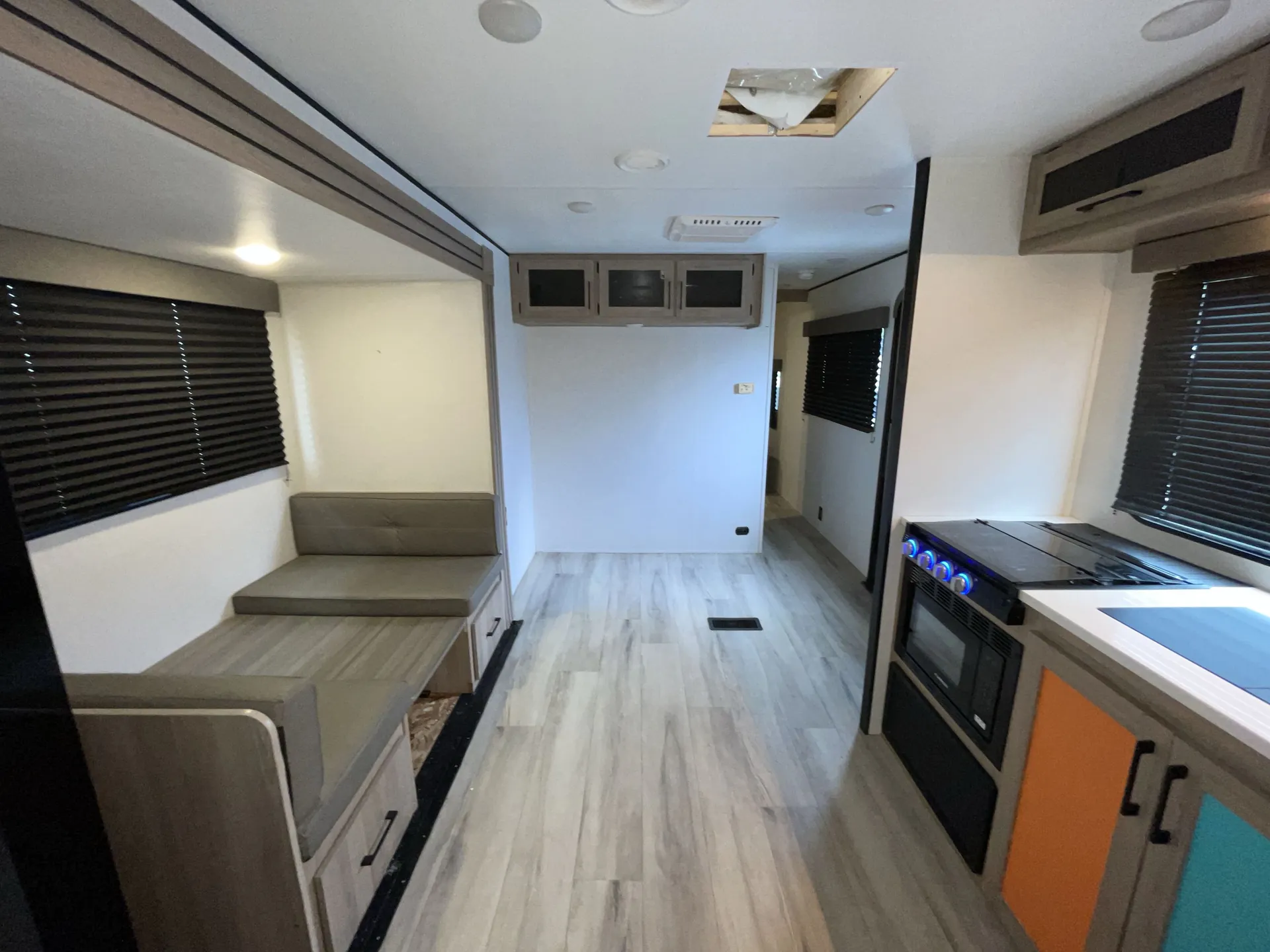 2025 Keystone Coleman Lantern 25REX — living area main