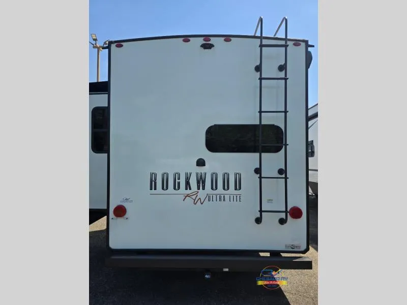 2022 Forest River Rockwood Ultra Lite 2442BS - Photo 4