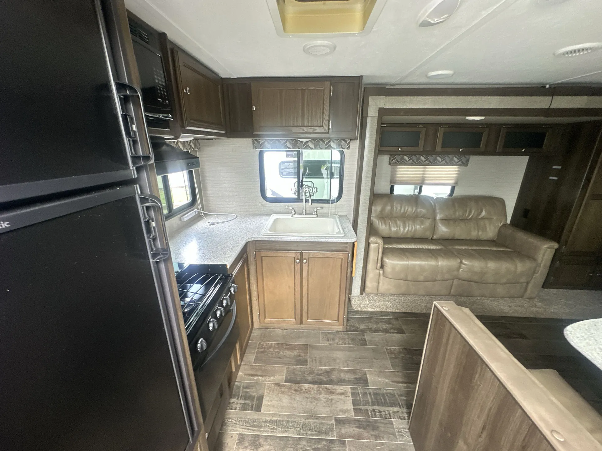 2017 Keystone Bullet 248RKS — living area main