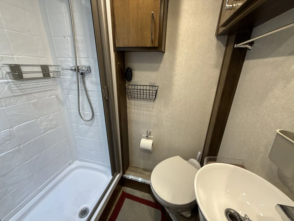 2019 Tiffin Wayfarer 25 QW, Photos photo 15