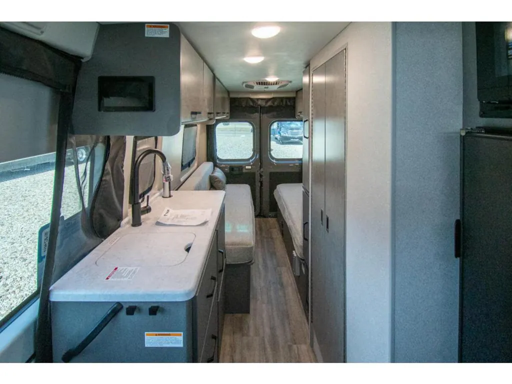 2026 Thor Motor Coach Tellaro Sport 20U, Photos photo 7