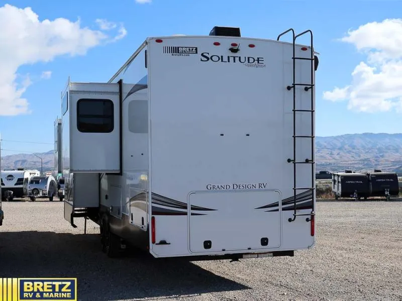 2022 Grand Design Solitude 382WB - Photo 3