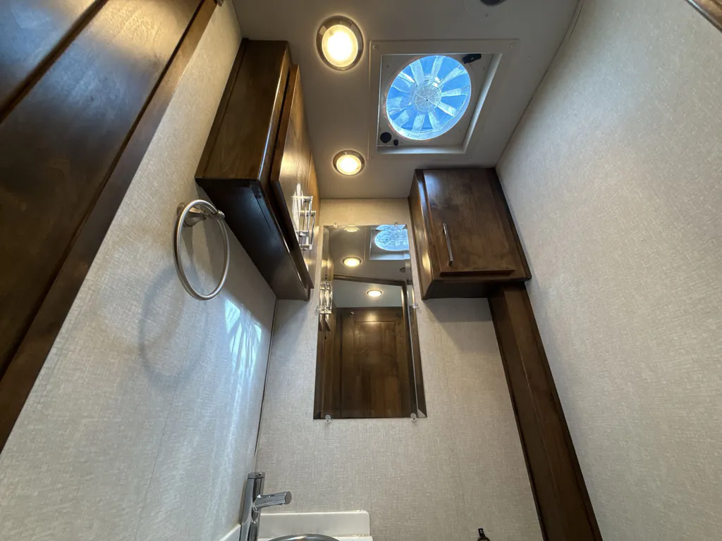 2018 Tiffin Wayfarer 24 BW, Photos photo 28