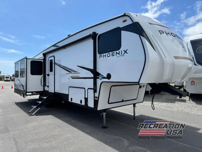 2025 Shasta Phoenix Lite 30BH - Photo 2
