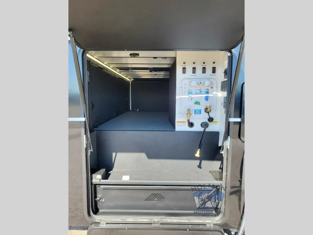 2026 Brinkley Model G 4100, Photos photo 22