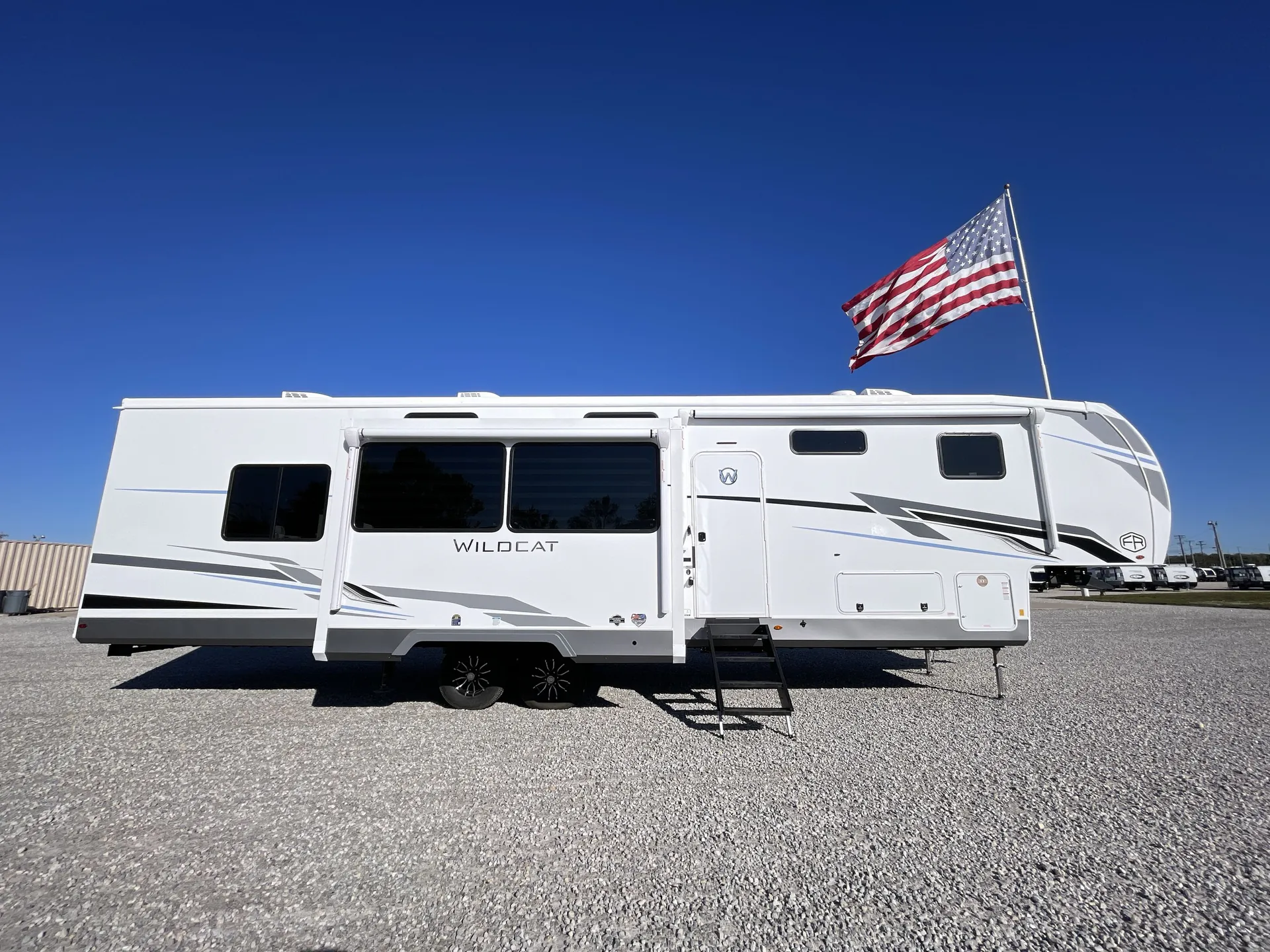 2026 Forest River Wildcat 34CRIB - Photo 4