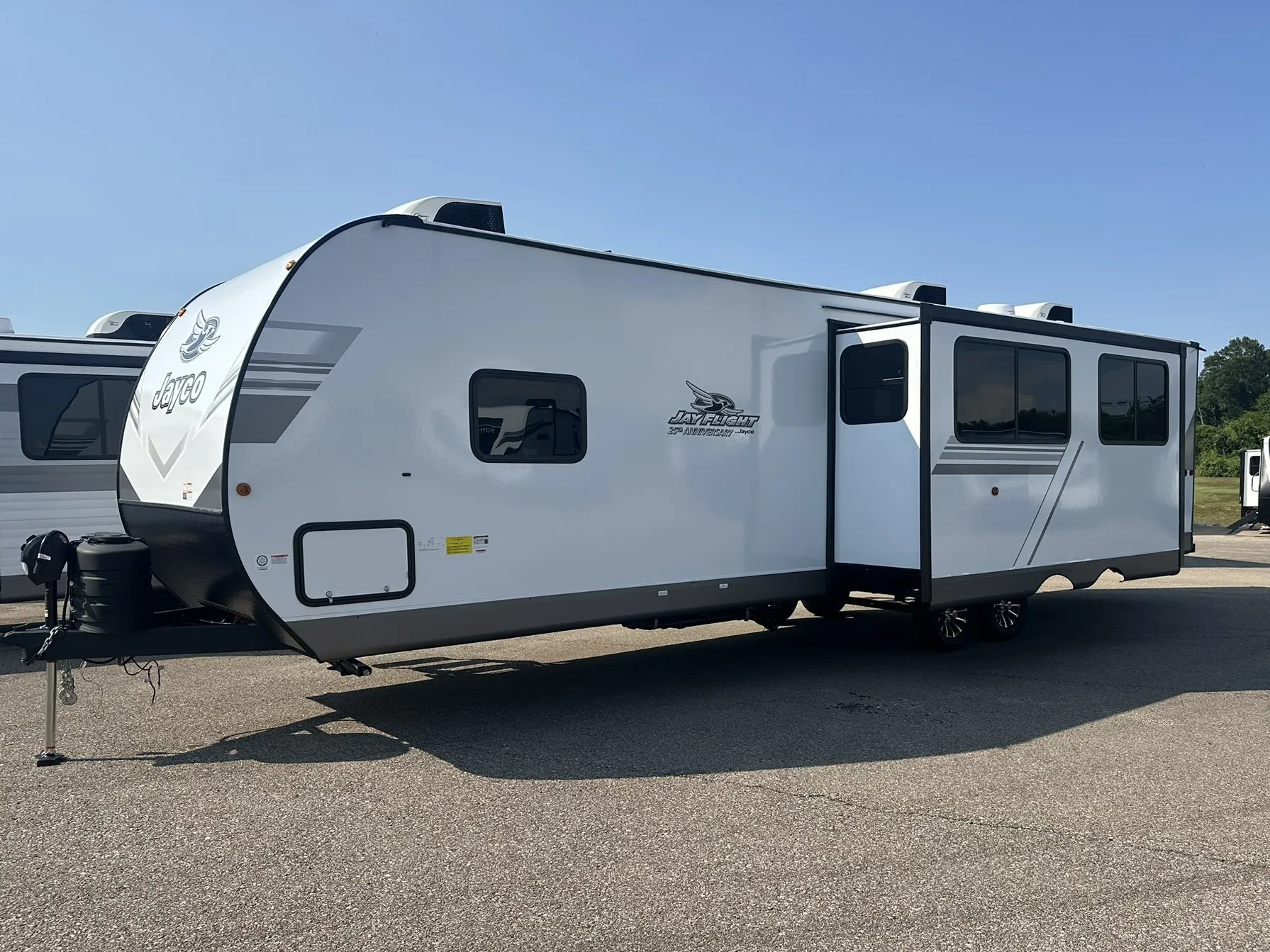 2027 Jayco Jay Flight SLX 330TBS - Photo 2