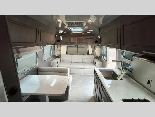 2026 Airstream Classic 30RB Twin - Photo 4