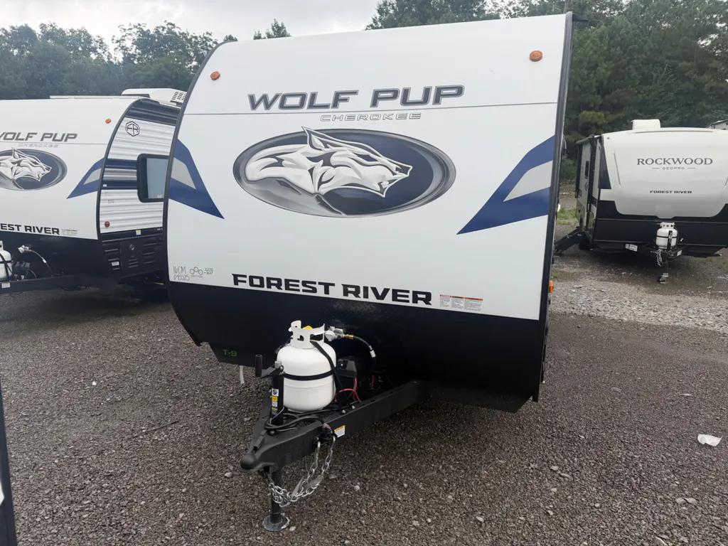 2027 Forest River Cherokee Wolf Pup 16CM, Photos photo 4