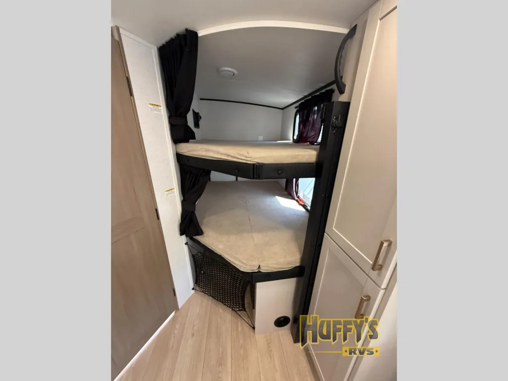 2027 Jayco Jay Feather 29BHB, Photos photo 17