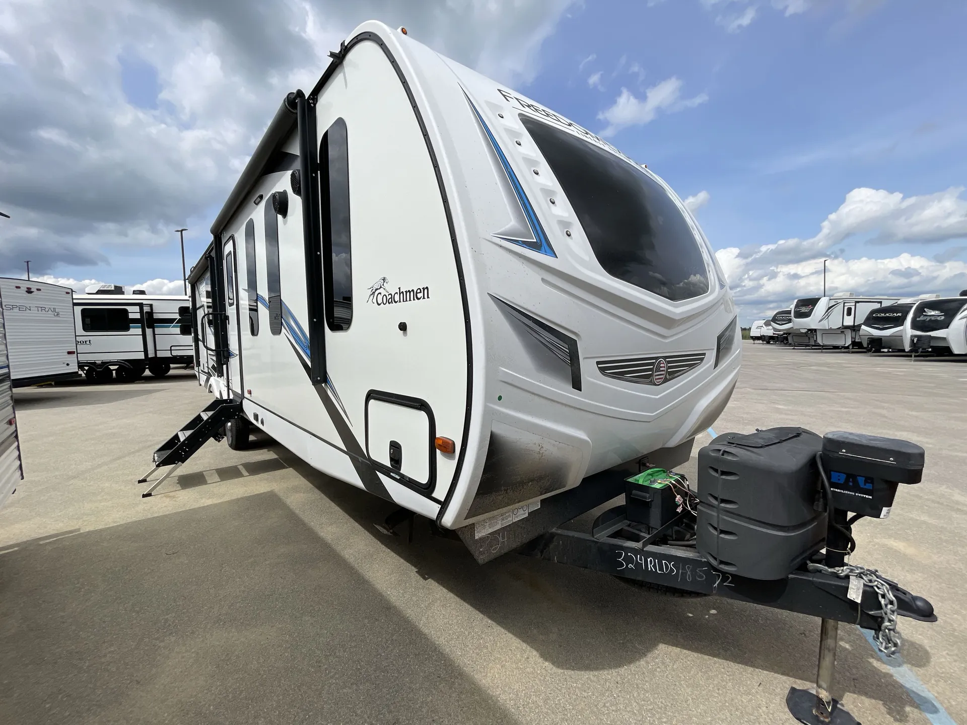 2021 Coachmen Freedom Express Liberty Edition 324RLDSLE - Photo 2
