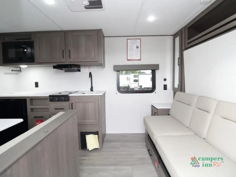 2026 Grand Design Transcend One 151RB - Photo 4