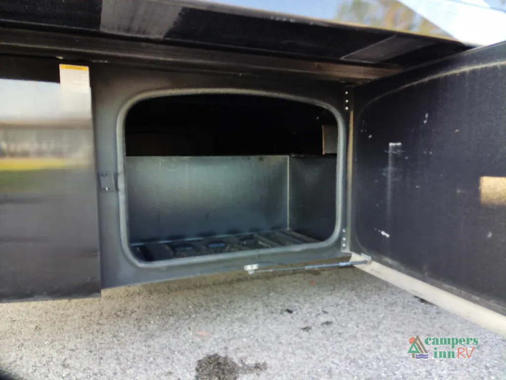 2021 Thor Motor Coach Challenger 35MQ, Photos photo 21