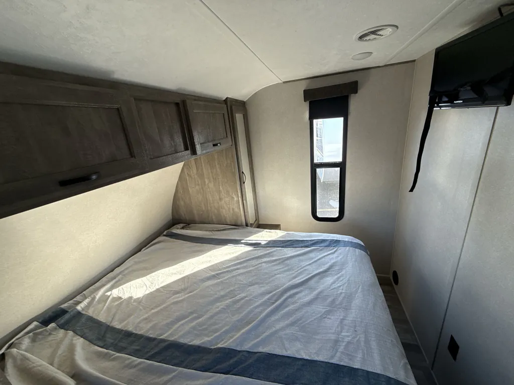 2020 Forest River Vibe 32BH, Photos photo 16