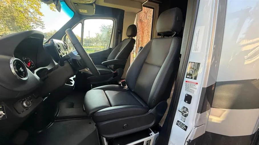2027 Tiffin Wayfarer 25 PW, Photos photo 9