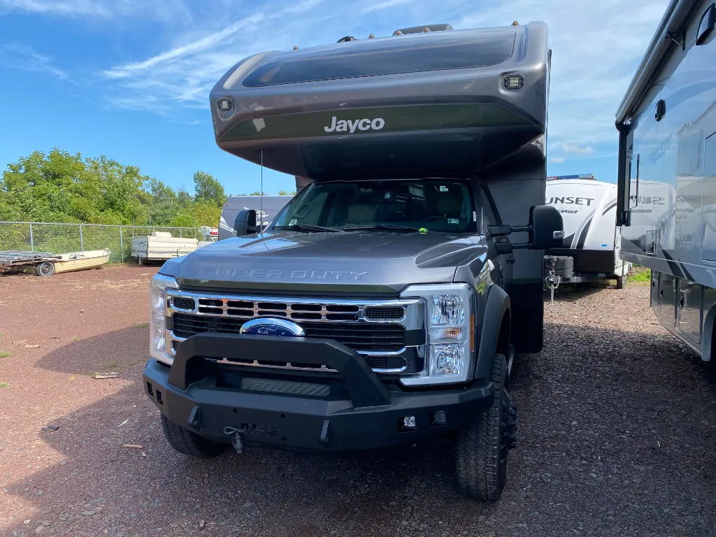 2024 Jayco Seneca XT 29T - Photo 2
