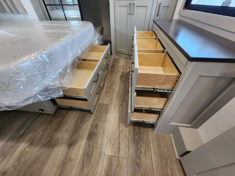 2026 Brinkley Model G 3970, Photos photo 55