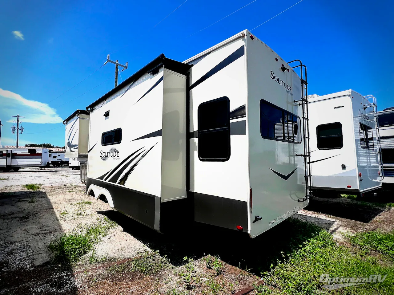 2021 Grand Design Solitude 2930RL - Photo 3