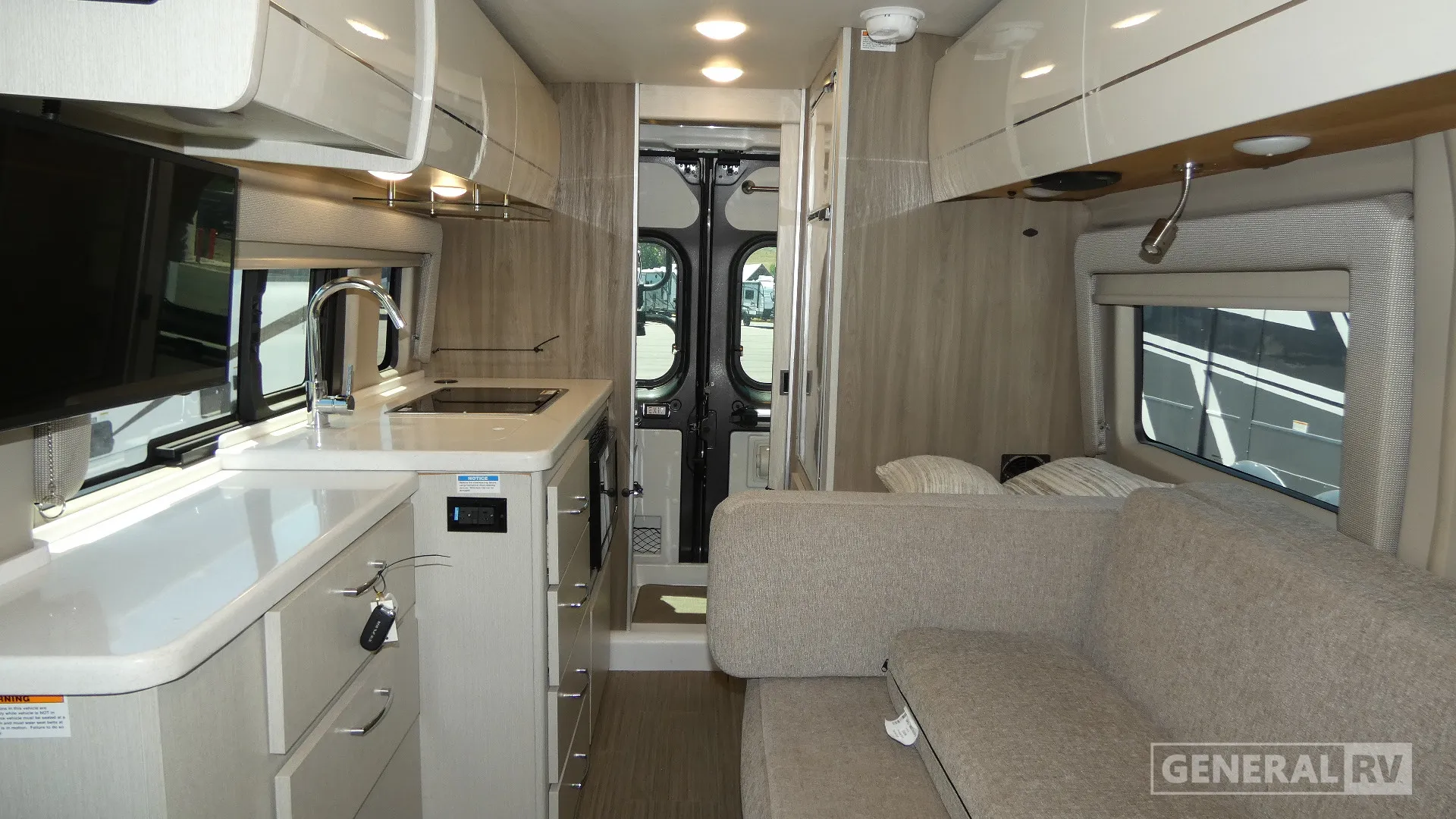 2022 Thor Motor Coach Tellaro 20K - Photo 3