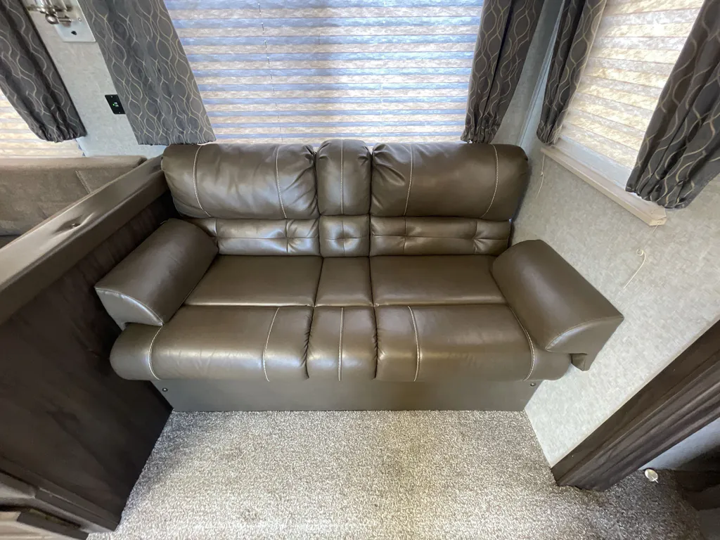 2019 Forest River Cherokee 304BH, Photos photo 6