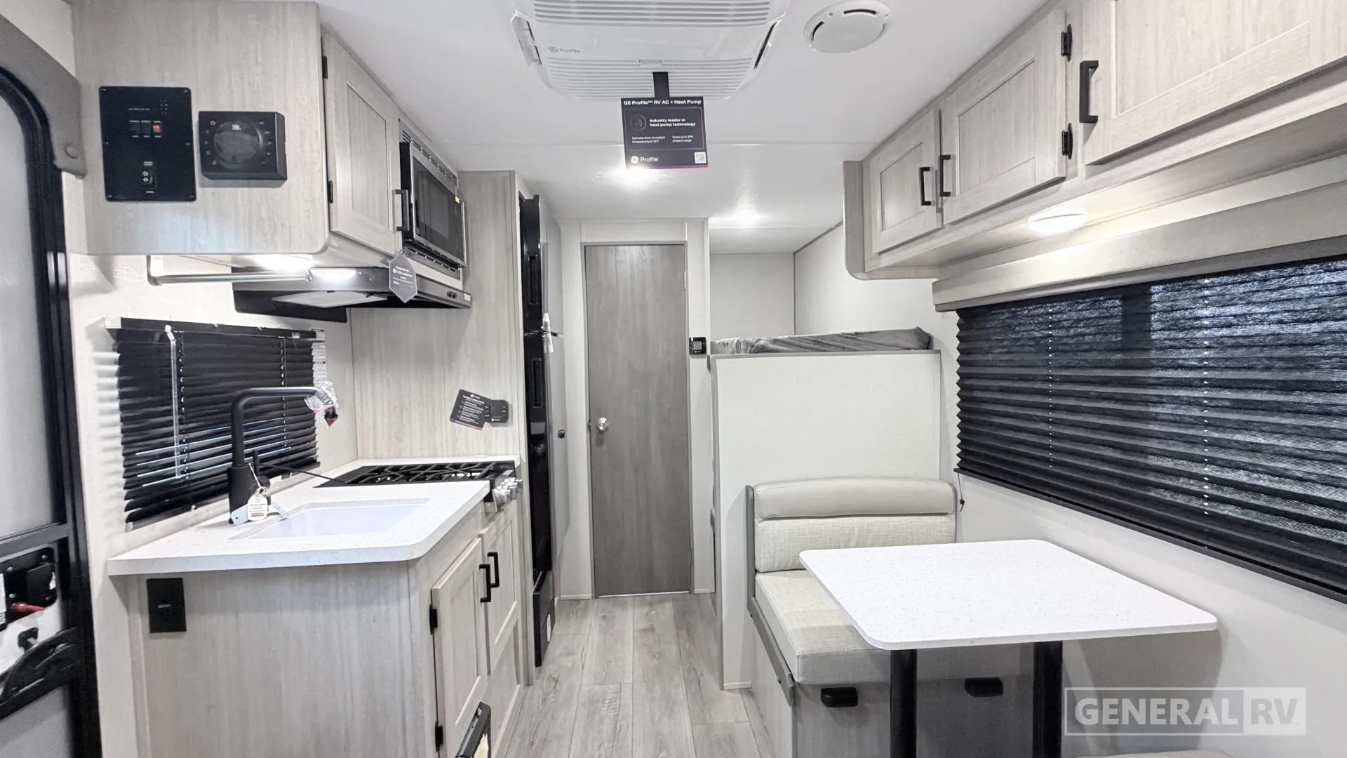 2026 Coachmen Catalina Summit Series 7 164BHX - Photo 3