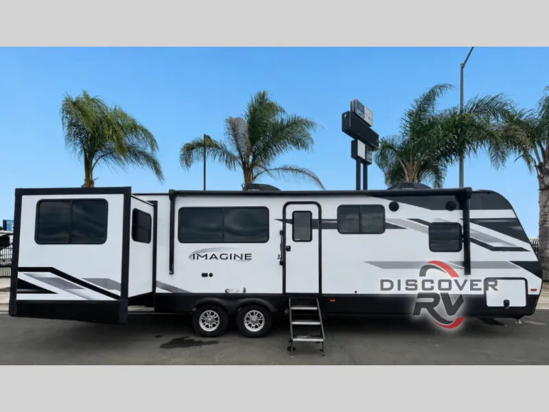 2022 Grand Design Imagine 3100RD - Photo 3