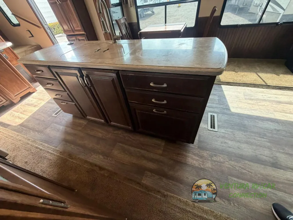 2016 Forest River Cardinal 3455RL, Photos photo 17