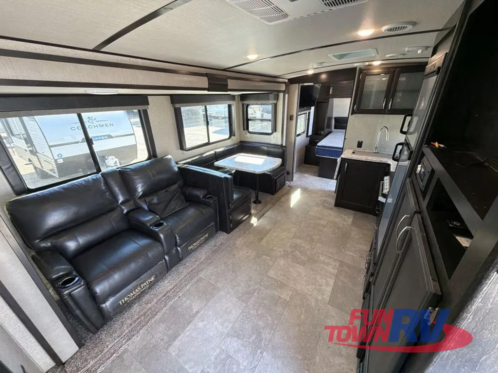 2019 Grand Design Imagine 2800BH, Photos photo 9