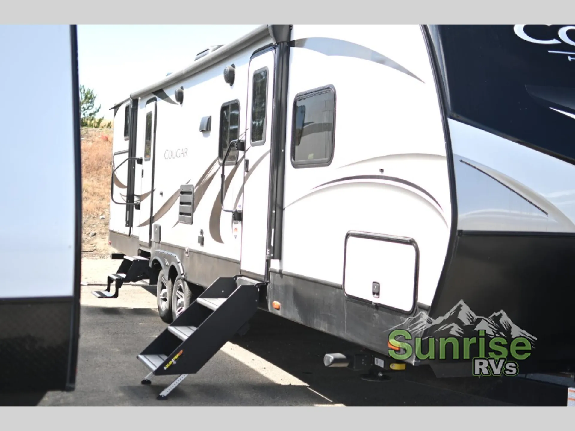 2022 Keystone RV Cougar Half-Ton 32RDBWE - Photo 4