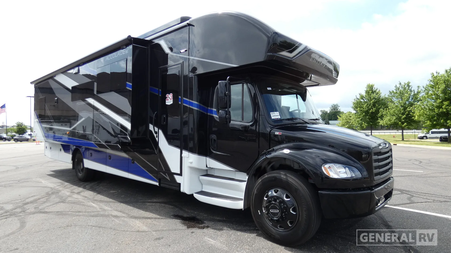 2027 Entegra Coach Accolade XL 37M - Photo 2