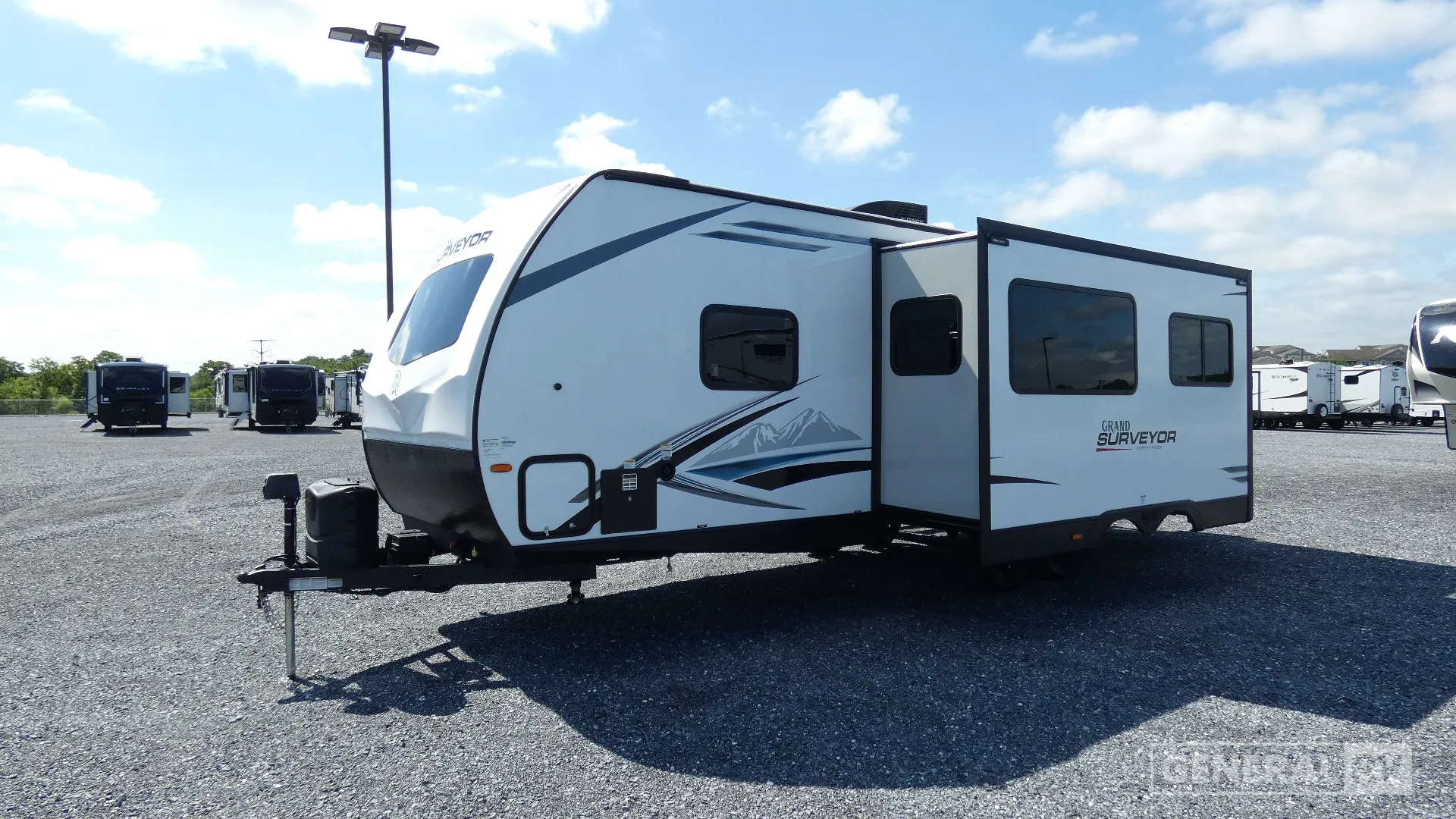 2023 Forest River Grand Surveyor 267RBSS — Photo 5