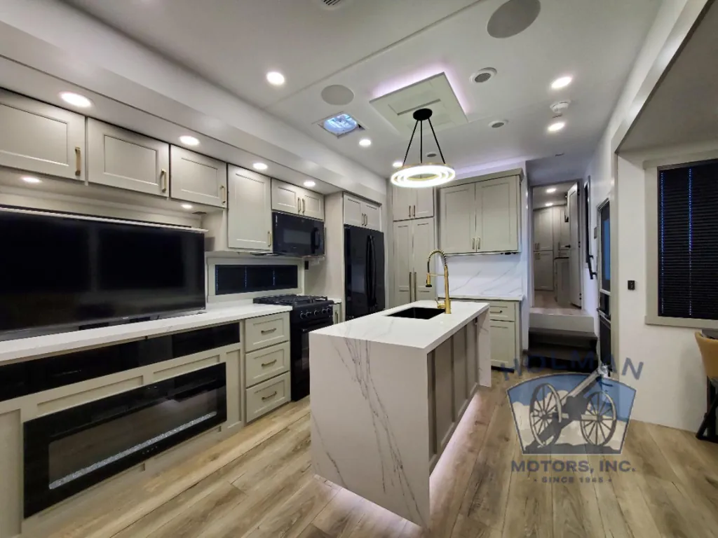 2026 Brinkley Model G 4100, Photos photo 32