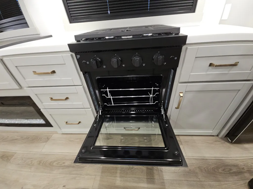 2026 Brinkley Model Z 3515, Photos photo 50