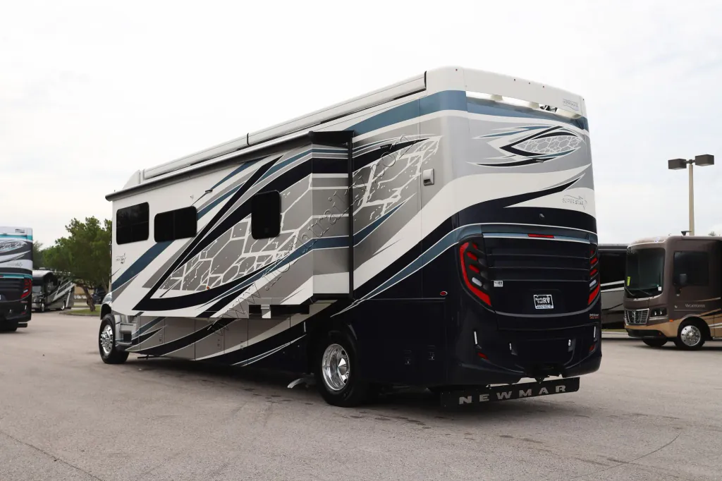 2027 Newmar Super Star 3731, Photos photo 32