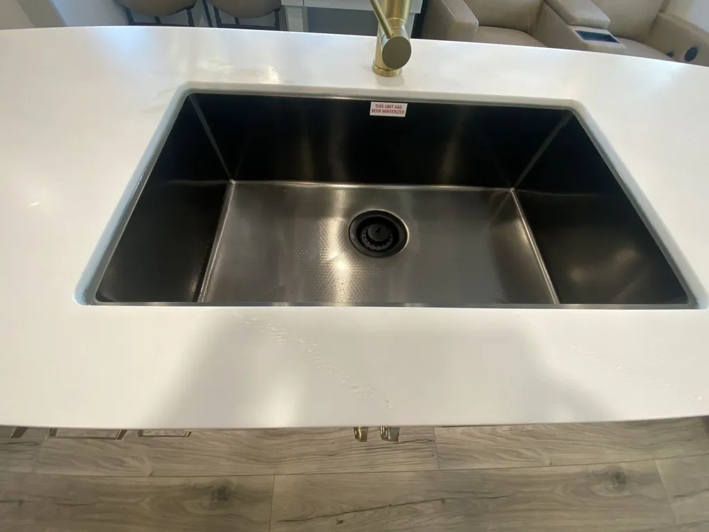 2026 Brinkley Model Z 297, Photos photo 19