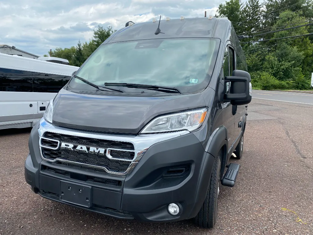 2024 Jayco Comet 18C - Photo 2
