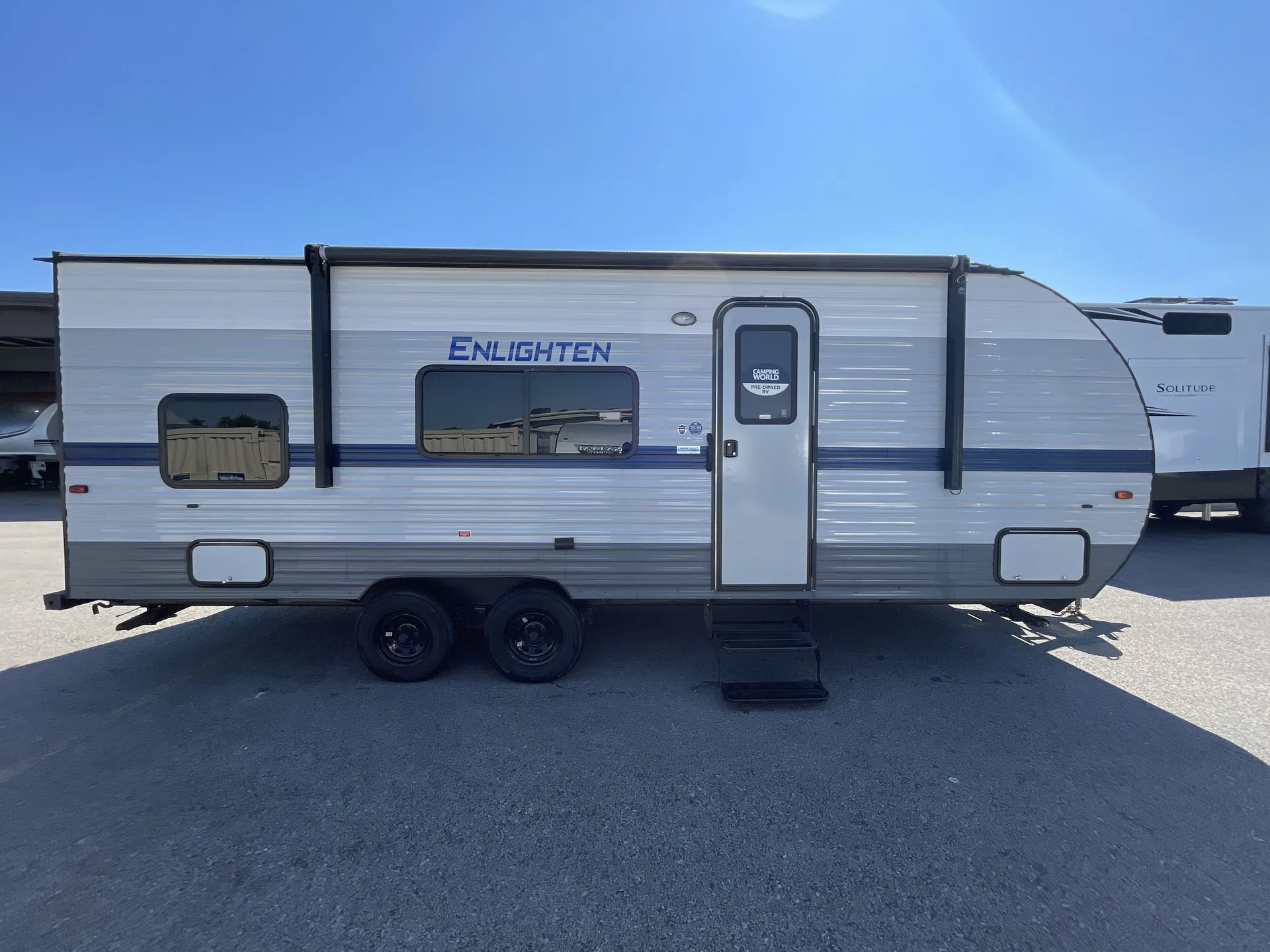 2021 Gulf Stream Enlighten 25BH — campside