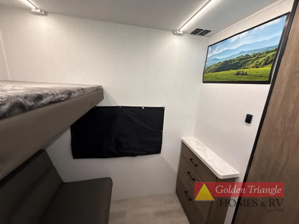 2026 Coachmen Freedom Express Select 30SE, Photos photo 24