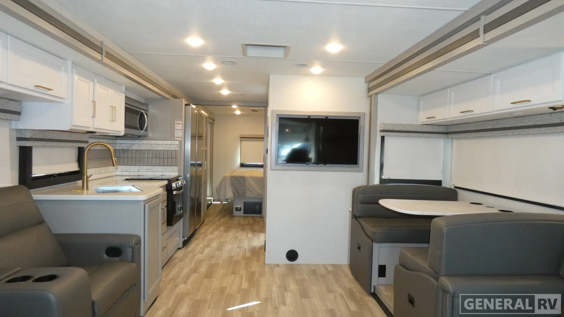 2026 Thor Motor Coach Windsport 35R - Photo 3