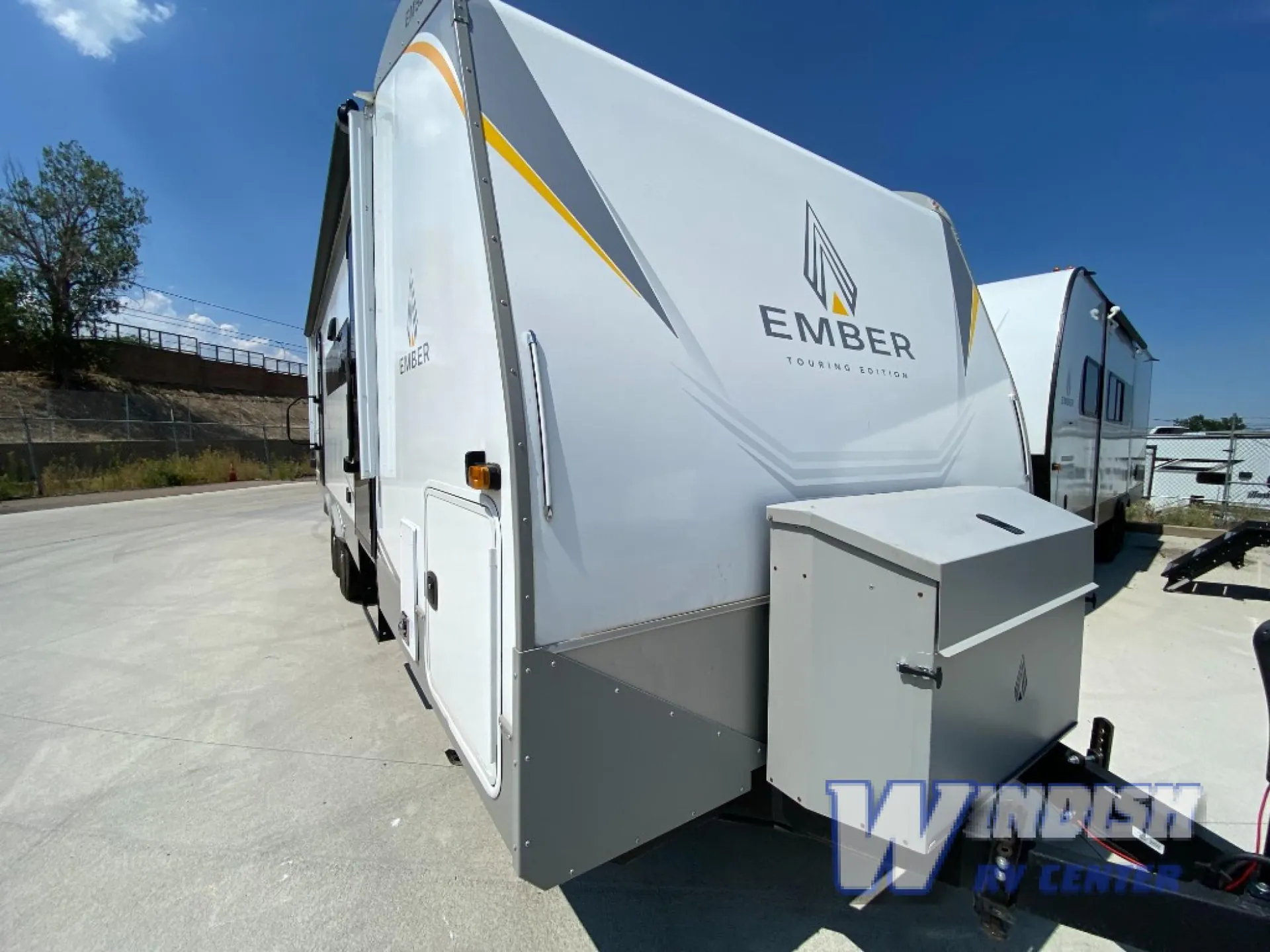 2023 Ember RV Touring Edition 26MRB - Photo 2