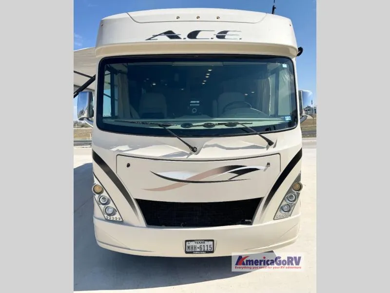2017 Thor Motor Coach ACE 29.3 - Photo 3