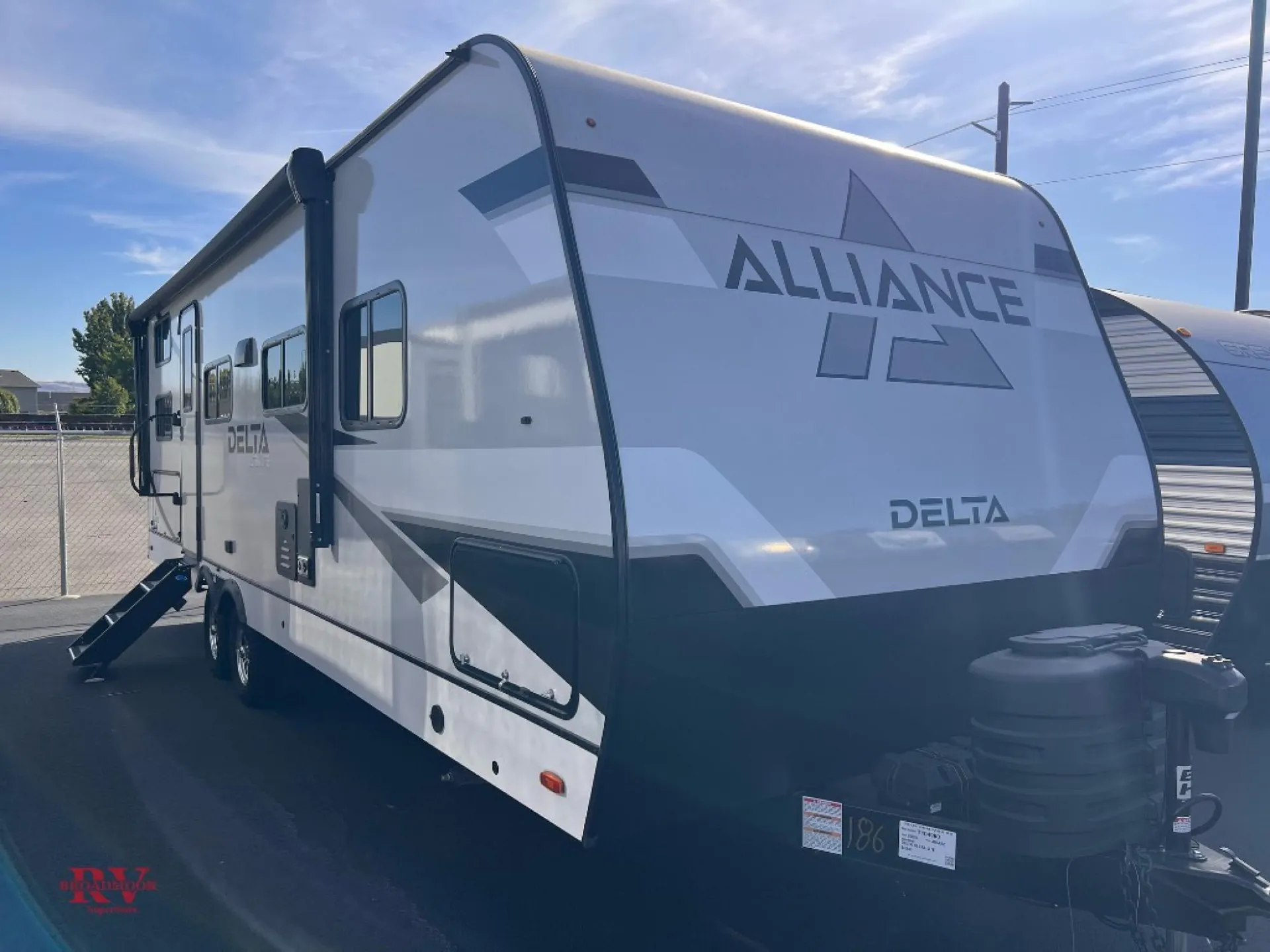 2025 Alliance RV Delta BH241 - Photo 2