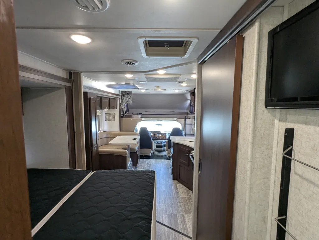 2018 Forest River Forester 2421MS, Photos photo 37